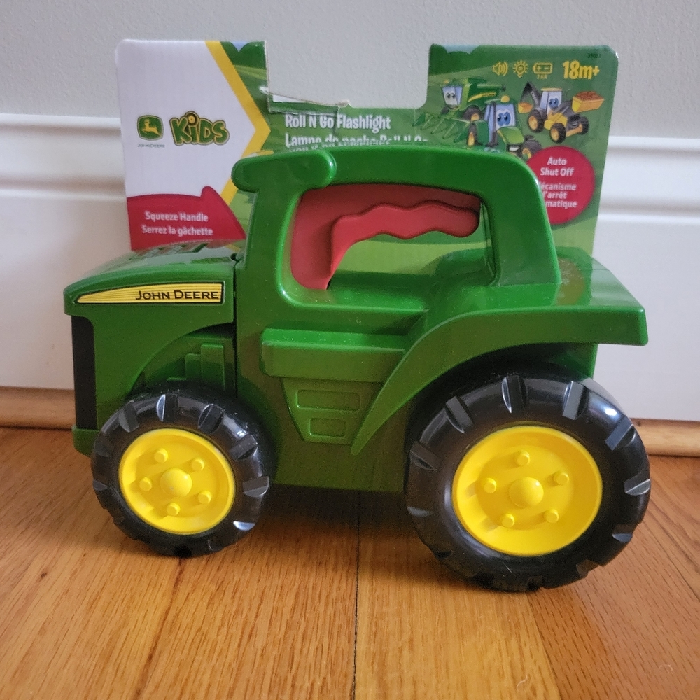 John deere kids flashlight tractor with tractor sounds!